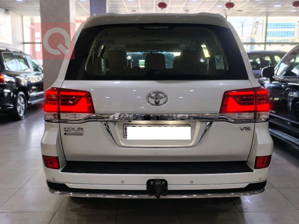 تويوتا لاندكروزر